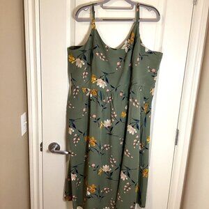 Old Navy Cami Women's Green Floral Dress Size XXL Adjustable Straps Smocking
